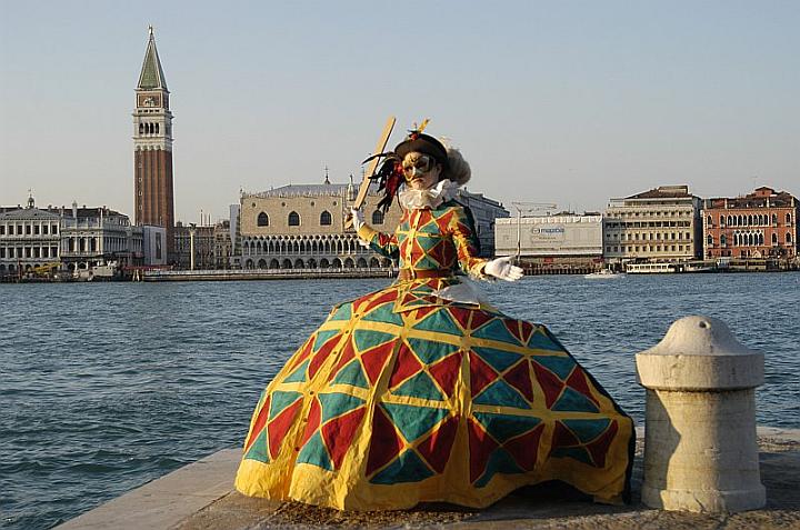 2005 – Arlechina & Arlechino & Colombina & Dottore – World of Costumes – by  Tanja Schulz-Hess
